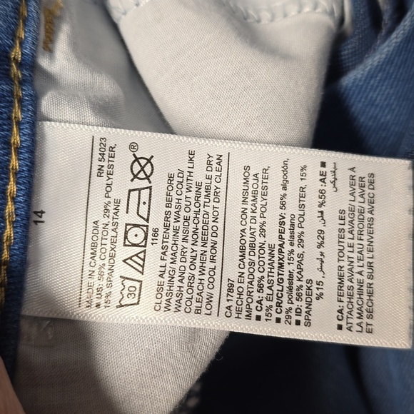 {Old Navy} Higher High-Waisted Rockstar Super-Skinny Built-in-sculpt Jeans - Picture 9 of 9